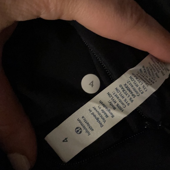 Lululemon Down To The Studio Jacket
Black / Reversible Slub Black Vintage Size 4 - Picture 16 of 16